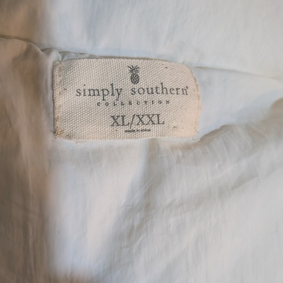 Women's Cream Puffer Vest - Picture 6 of 8